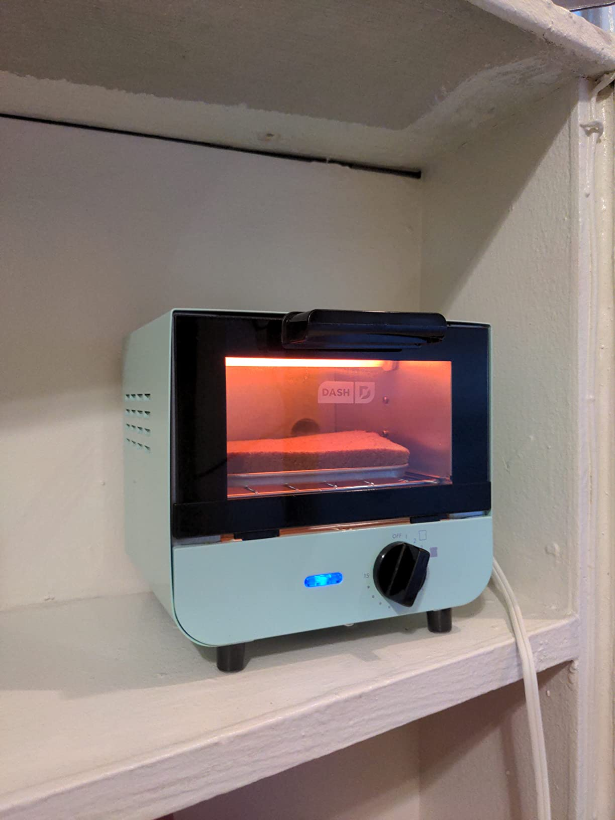 the blue toaster oven