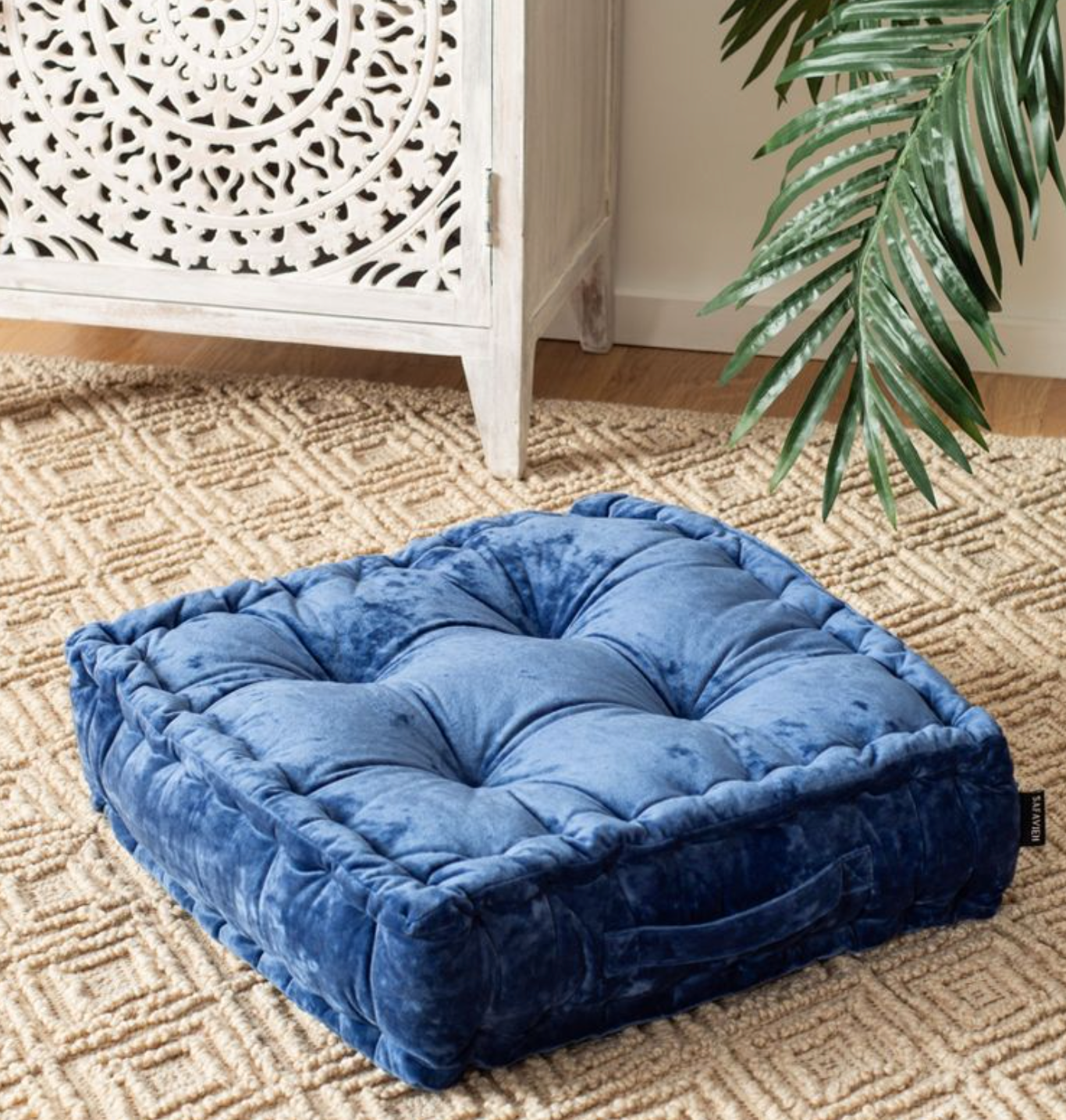 The Top 8 Best Floor Pillows To Maximize Comfort And Seating Space