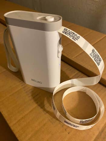 Portable statement shaper connected cardboard with a printed statement speechmaking