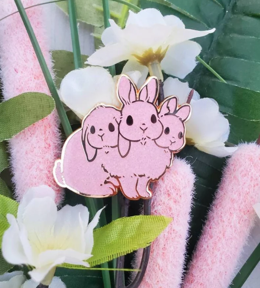pink glitter three headed bunny pin