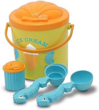 The ice cream sand toy set