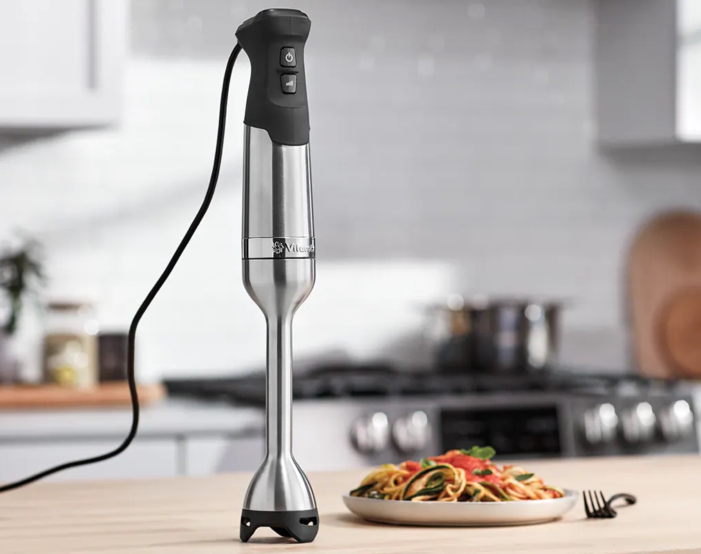 the silver and black immersion blender