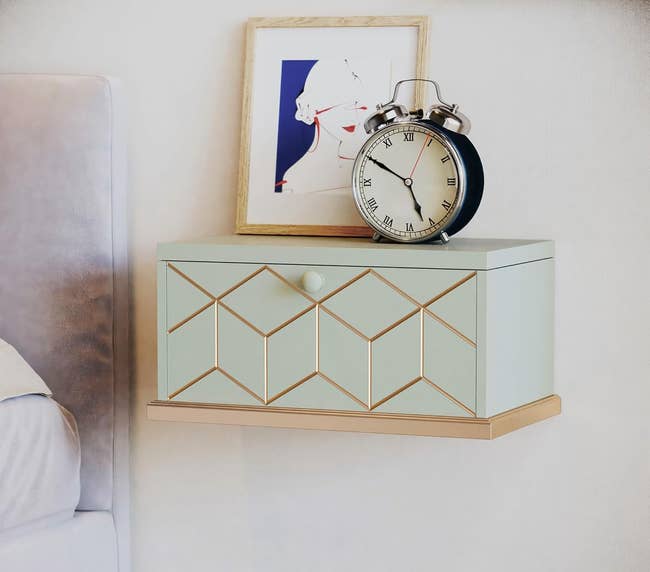 31 Furniture Pieces For Tiny Living Spaces
