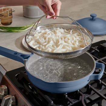 the blue always pan steaming noodles