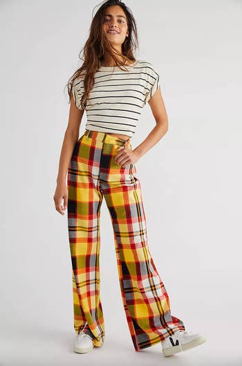 the pair of plaid pants in blackbird combo
