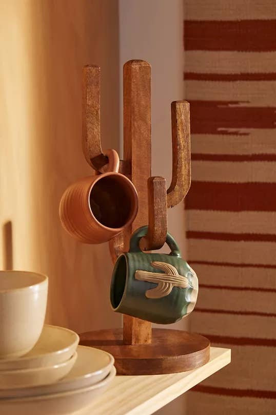 the cactus mug with four arms and two mugs hanging off