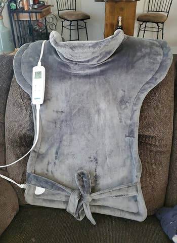 a reviewer photo of the heating pad 