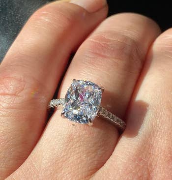 33 Engagement Rings To Send To Your Partner “Just In Case”