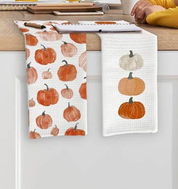 35 Products To Help You Set The ~Fall Vibes~