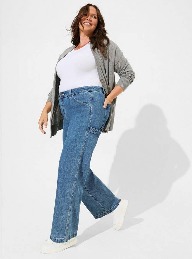 a model in the carpenter jeans