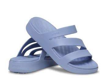 Platform sandals with heavy   straps, featuring a comfy  and casual plan  suitable for shopping