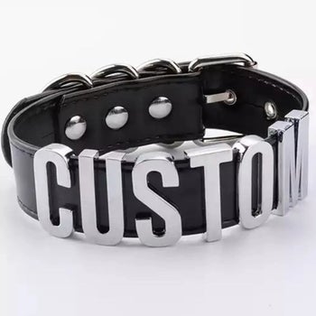 Black collar with word 'custom' on it