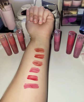 swatches connected an arm
