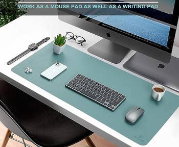 The green desk pad