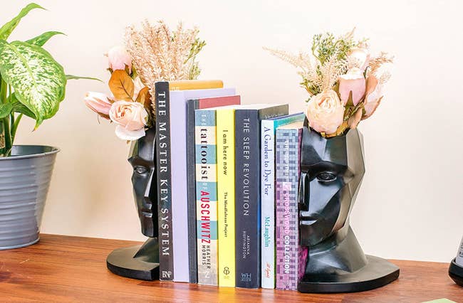 set of head statue bookends