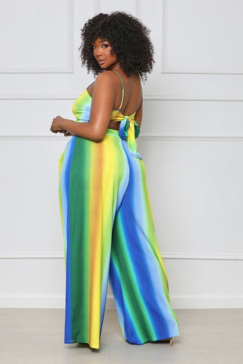 a side view of the two piece set