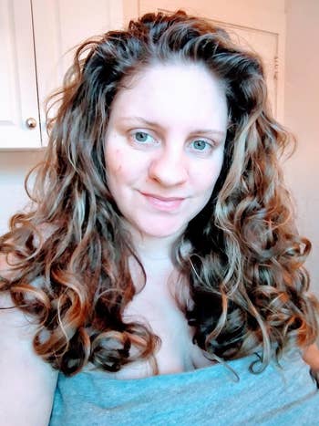 reviewer with a mix of type 2 and type 3 waves / curls looking defined and soft