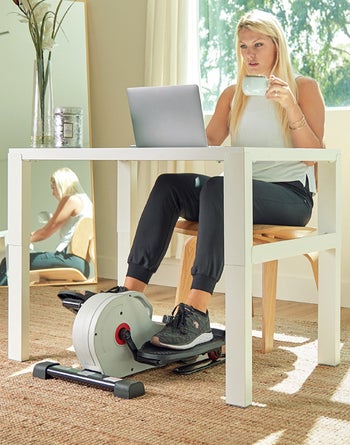 Model pedaling on the small elliptical pedals