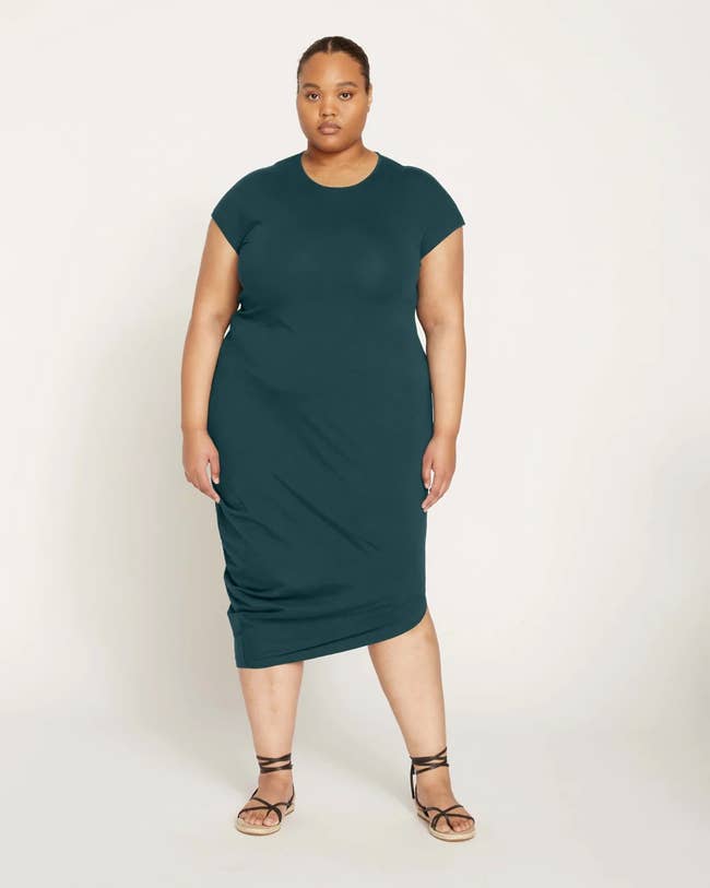 A exemplary wearing the t-shirt dress