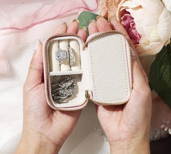 model opening pink velvet mini jewlery case, rings inside