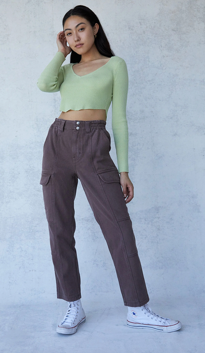 Dark Purple Cargo Pants Outfits (6 ideas & outfits)