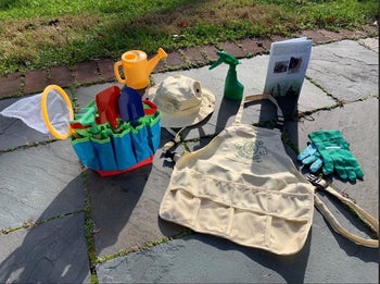 reviewer image of the set on the ground