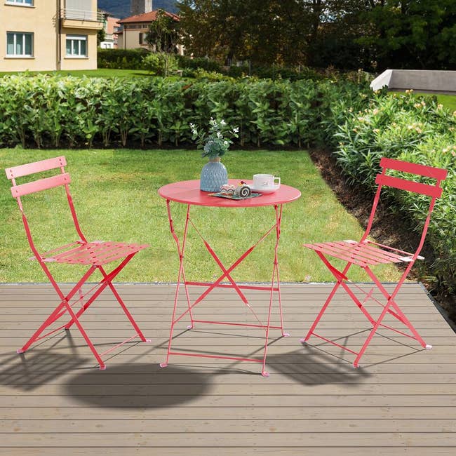 The bistro set in the color Red