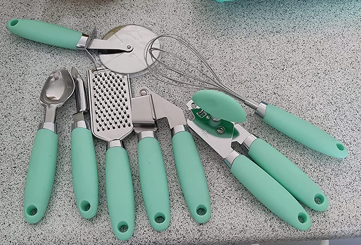 32 Aesthetic Kitchen Items That Might Inspire You To Cook