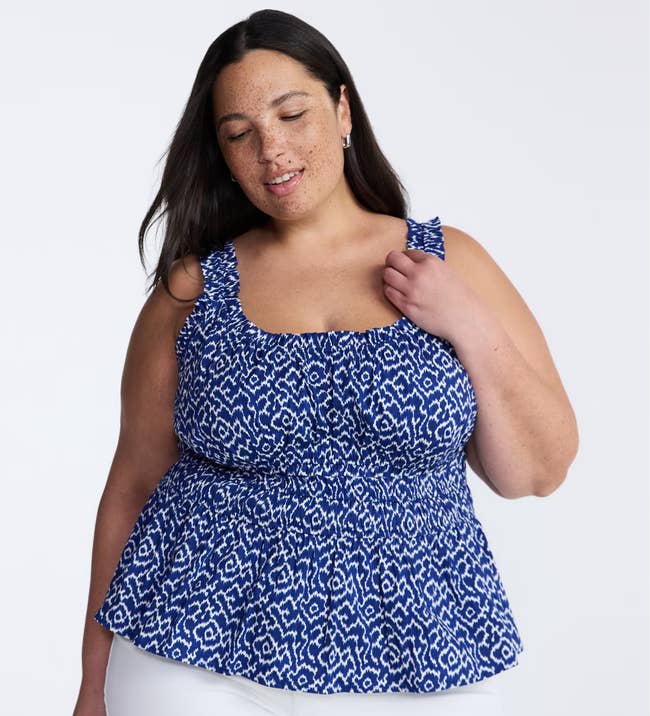 A exemplary wearing the top