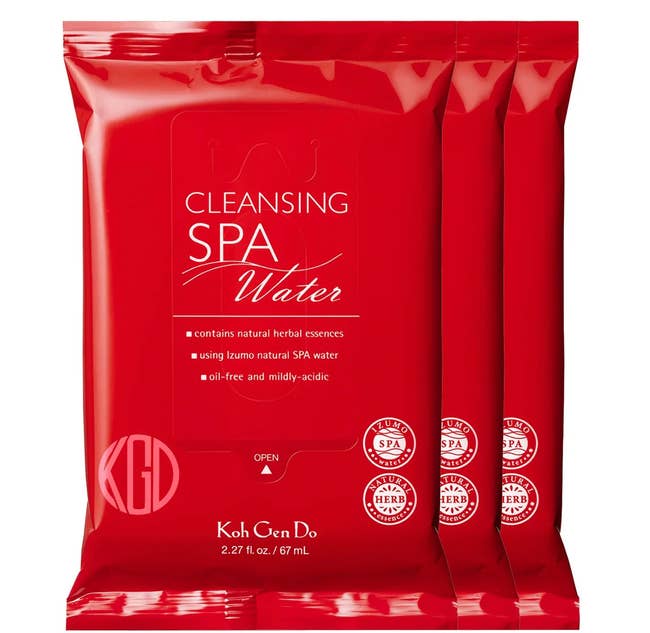 Packets of Koh Gen Do Cleansing Spa Water with herbal essences, designed for oil-free and mildly acidic skincare