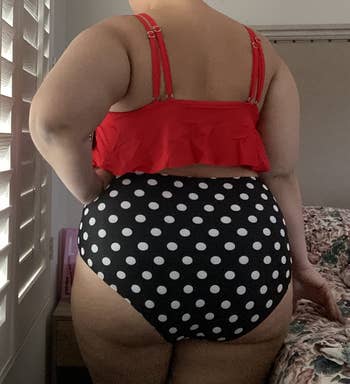 Another reviewer showing the back of the red top and black and white polka dot bottoms