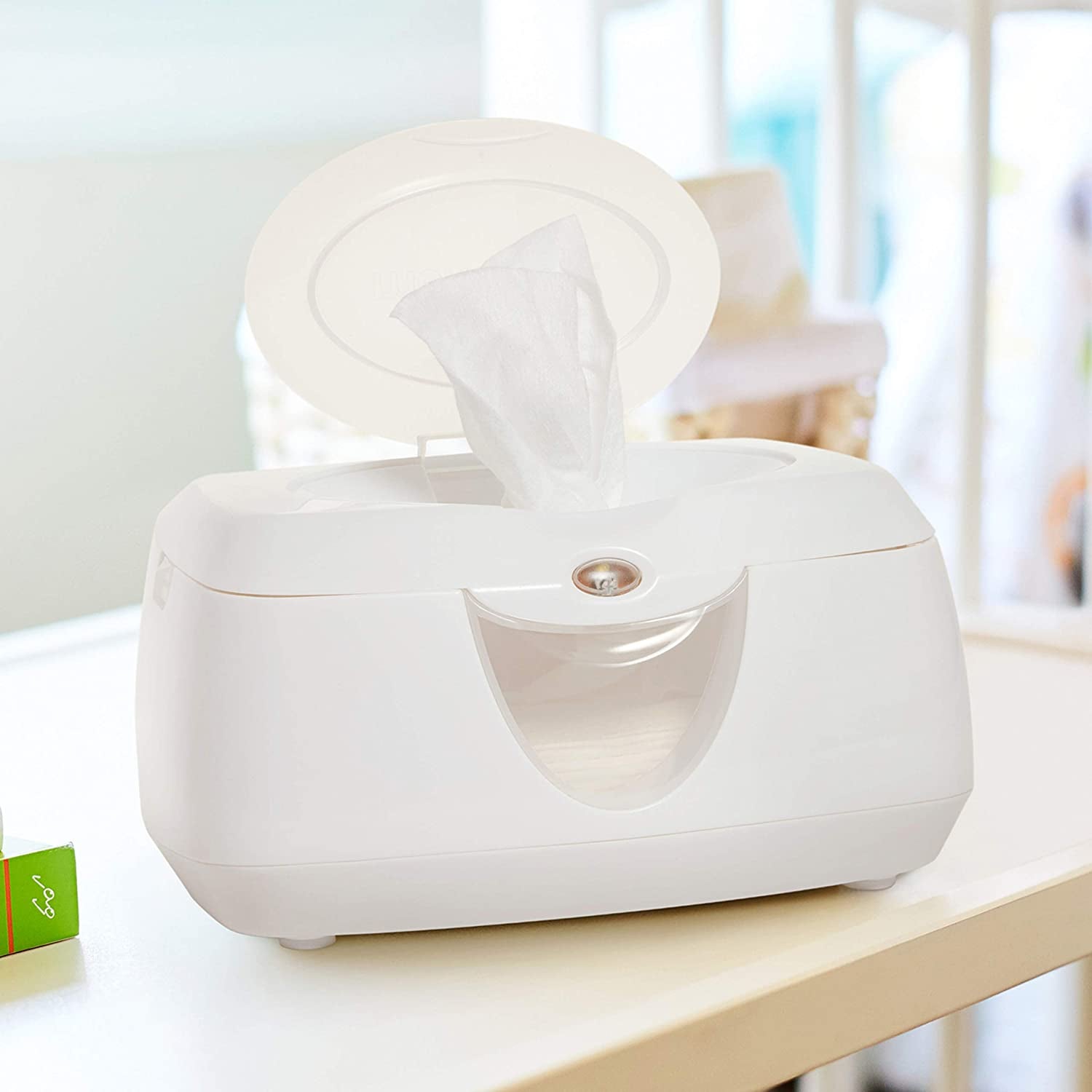 White wipe warmer with lid open