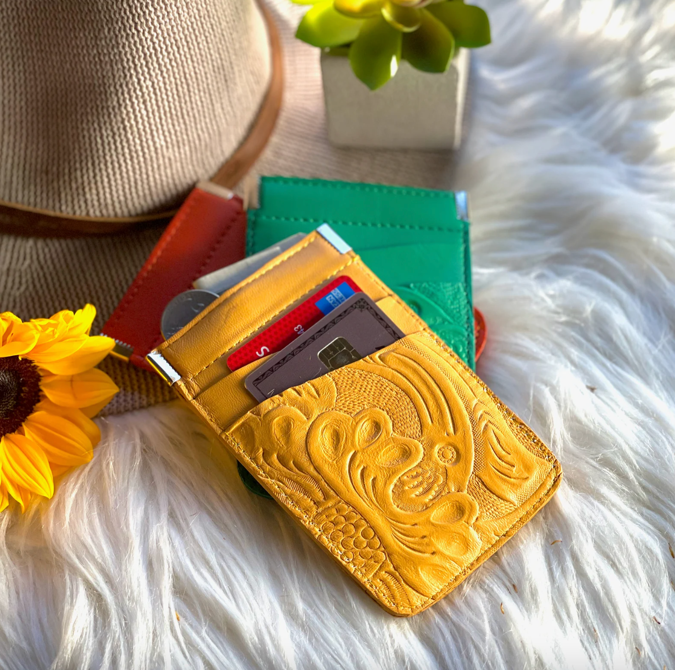 The 10 Best Cardholders Under $30 From