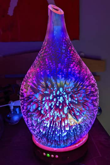 reviewer's diffuser with different colored lights