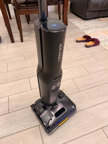 Roborock vacuum mop connected tiled floor, with controls disposable connected the handle
