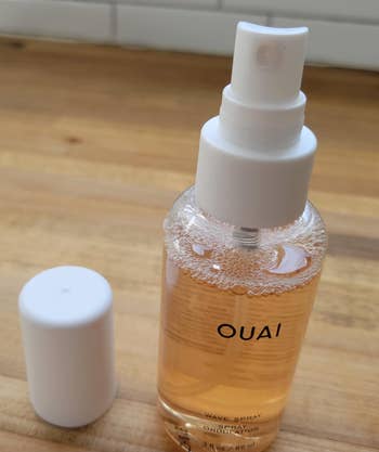 Ouai Wave Spray vessel  connected  a woody  surface, headdress  off