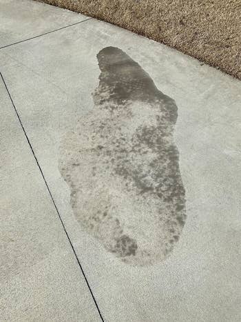 reviewer image of a oil stain on a driveway