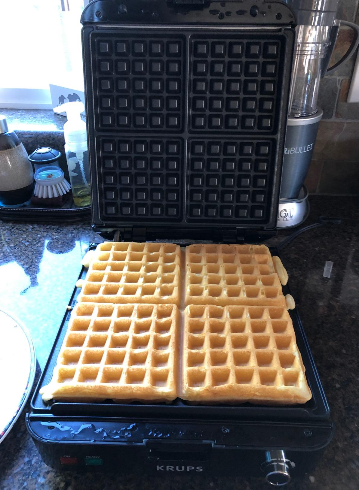 I tried this top-rated waffle maker that  shoppers love, and yes, it  lives up to the hype