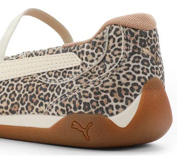 27 Comfy Travel Shoes From DSW You Need Now