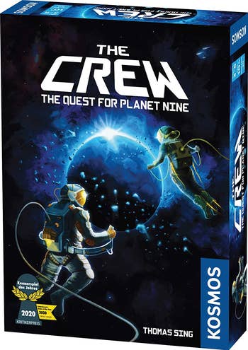 a reviewer photo of the game box 