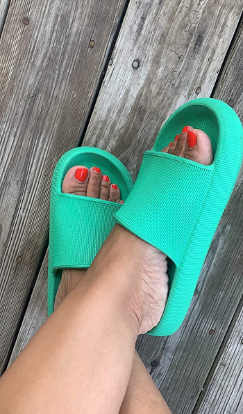 Another reviewer in green