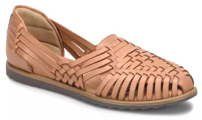 27 Comfy Travel Shoes From DSW You Need Now