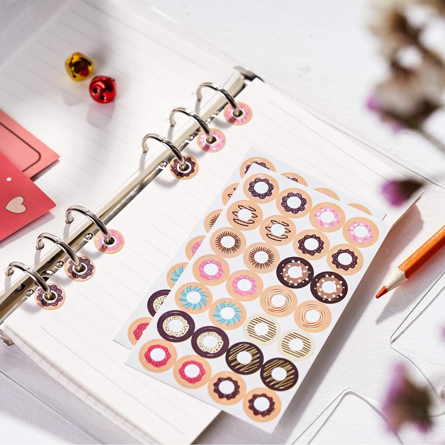 stickers of doughnuts with holes in the middle