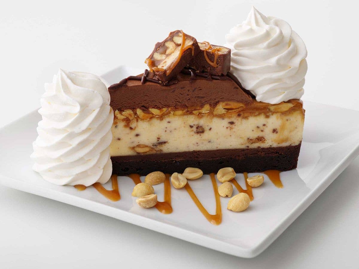 cheesecake factory white chocolate caramel macadamia nut cheesecake