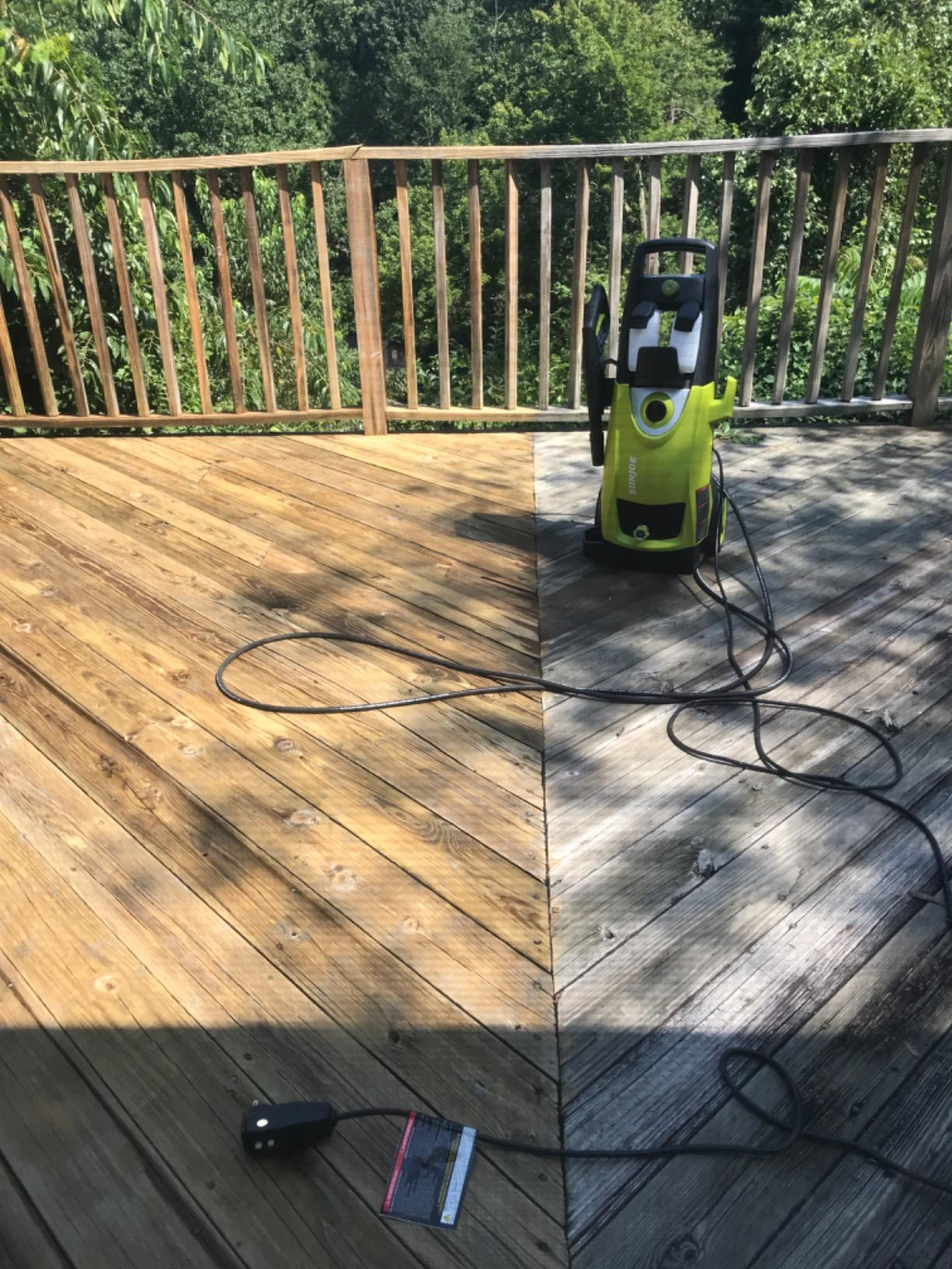 Reviewer representation  of a platform  being washed with fractional  of it looking grey  and dull, and the different   fractional  cleaned