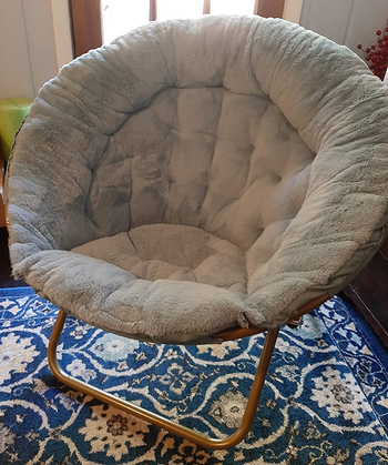 Reviewer image of gray chair