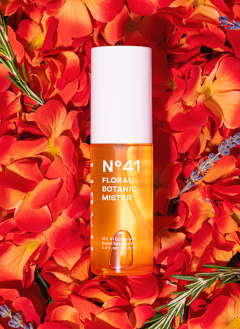 the skin mister in a product shot