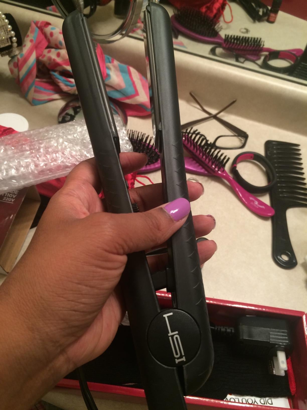 16 Best Hair Straighteners For Really Thick Hair 2022 16 Best Hair Straighteners For Really Thick Hair 2022