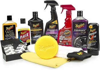 Image of everything in the complete car care kit