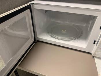 reviewers clean microwave after using Angry Mama